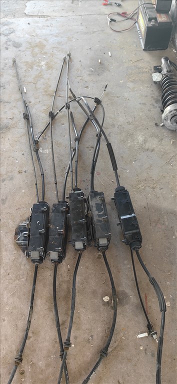 BMW 7-es sorozat, BMW X6, BMW 5-ös sorozat elektromos rögzítőfék bowden készlet  2. kép