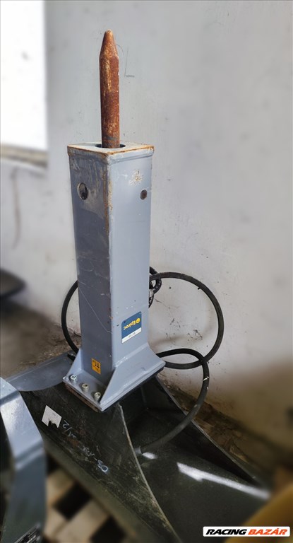 EC50T EPIROC Bontókalapács  2. kép