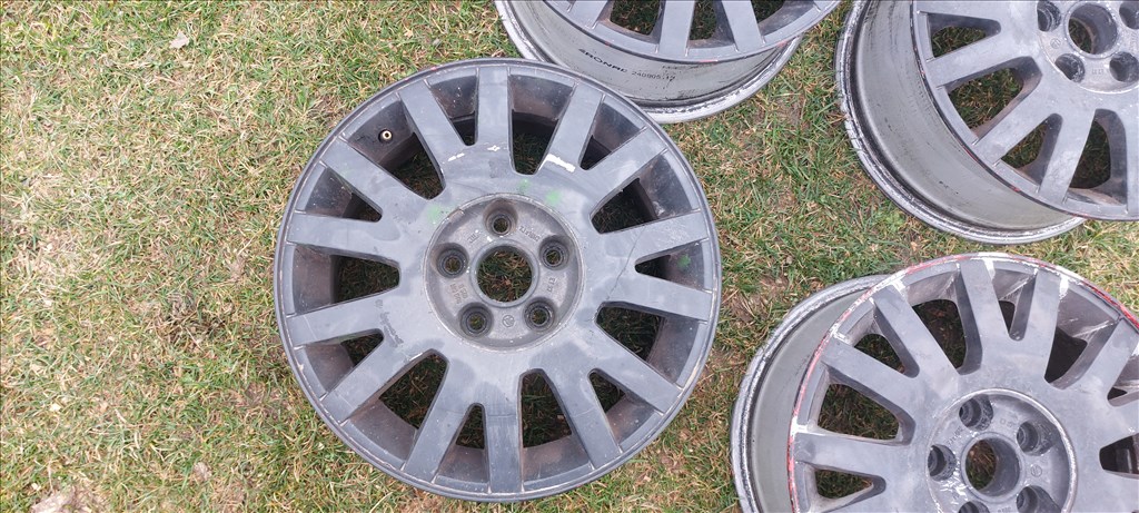  5x112 lyukosztású 7JJ 16" használt (gyári felni) alufelni 4. kép