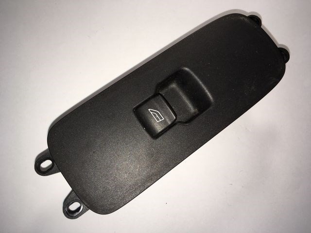 VOLVO V50 Jobb első Ablakemelő Kapcsoló 1. kép