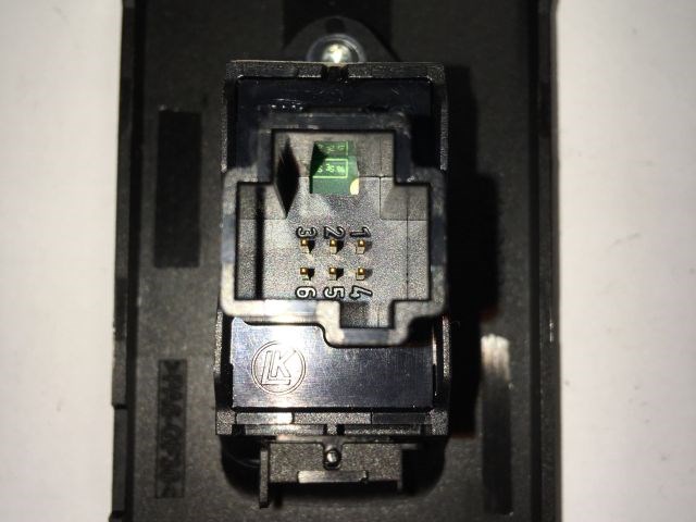 VOLVO V50 Jobb első Ablakemelő Kapcsoló 4. kép