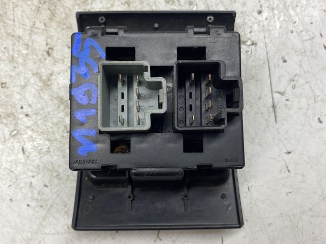 CHRYSLER PT CRUISER Bal első Ablakemelő Kapcsoló 2. kép