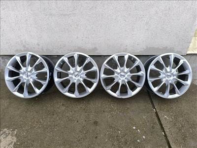 5x115 osztású 18 collos felni szett Opelre eladó