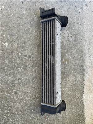 BMW 18d intercooler cooler hűtő  17517524916