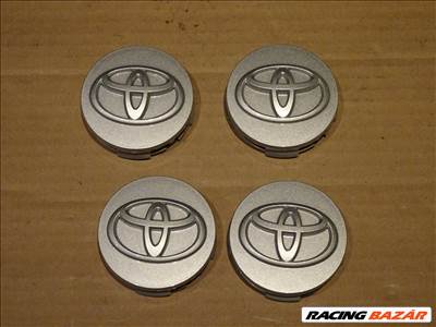 Toyota Auris Alufelni közép 16" felnikupak 4db ÚJ 4260302300
