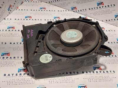 BMW E87 E90 E91 E92 jobb ülés alatti mélynyomó mély hangszóró