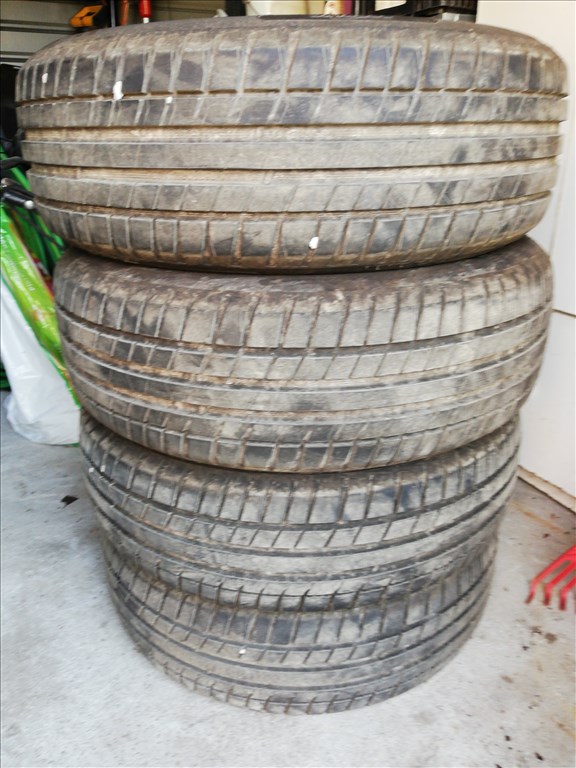  195/6016" újszerű Sebring nyári gumi gumi 1. kép