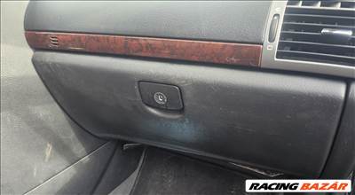 Peugeot 407 Kesztyű tartó kesztyűtarto 