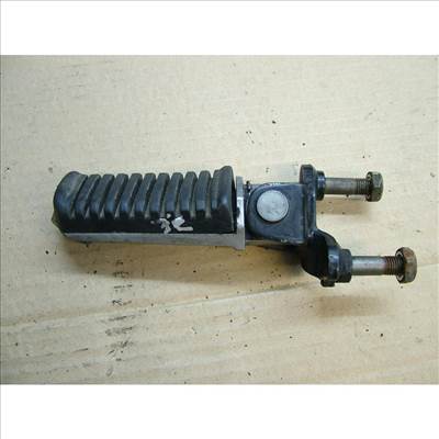 Kawasaki GPZ750 Uni-Track 1983 jobb első lábtartó