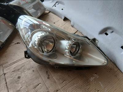 Opel Corsa D Jobb fényszóró #9057 13186382