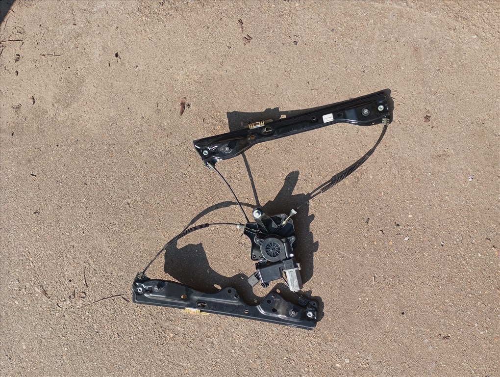 Opel Astra K K Astra bal első ablakemelő  2. kép