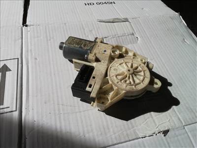 Renault Laguna III Jobb hátsó Ablakemelőmotor