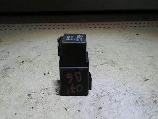 Volkswagen Passat B5 Izzító Relé *26451* vw-3b0951253