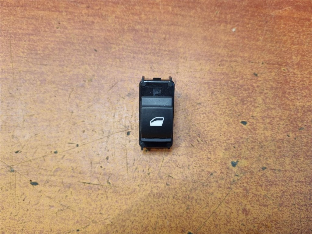 OPEL CORSA F Jobb első Ablakemelő Kapcsoló 1. kép