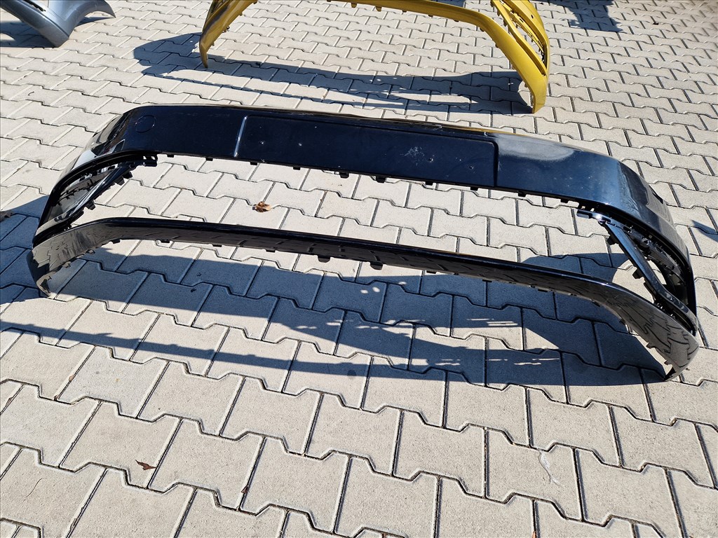 Volkswagen Golf VII első lökhárító LC9X (FL) (17010) 7. kép