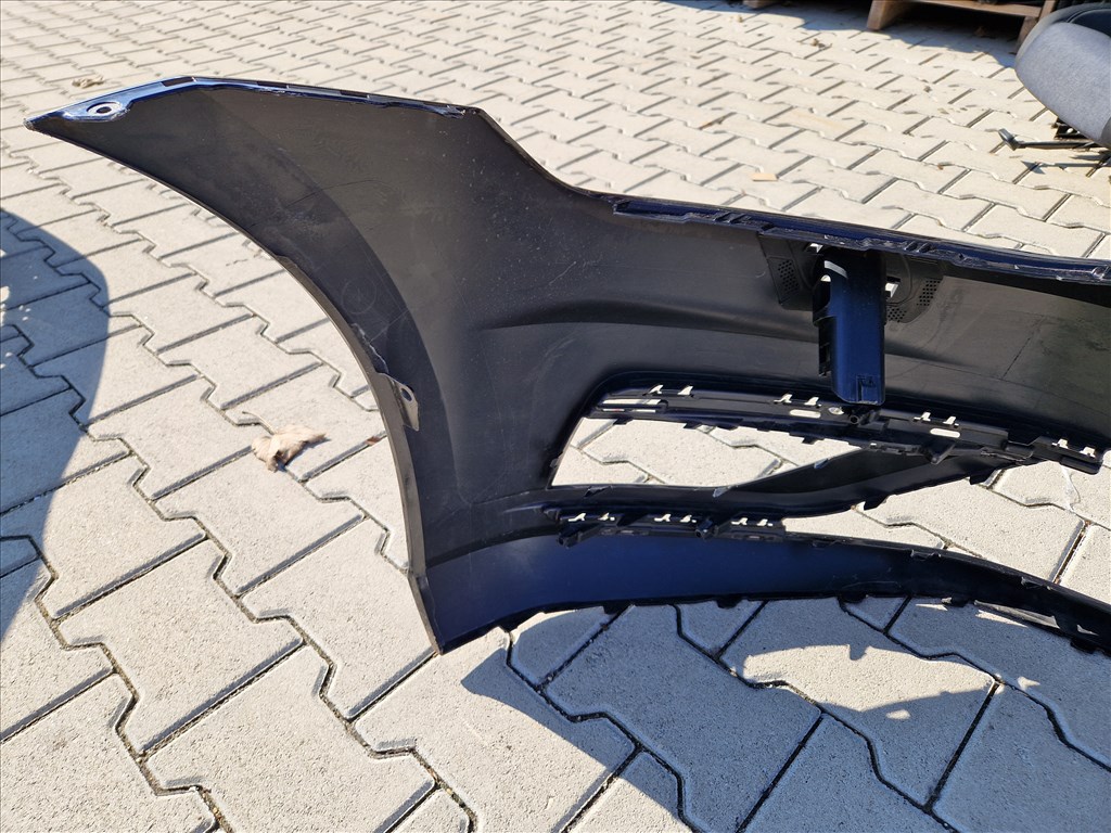 Volkswagen Golf VII első lökhárító LC9X (FL) (17010) 10. kép