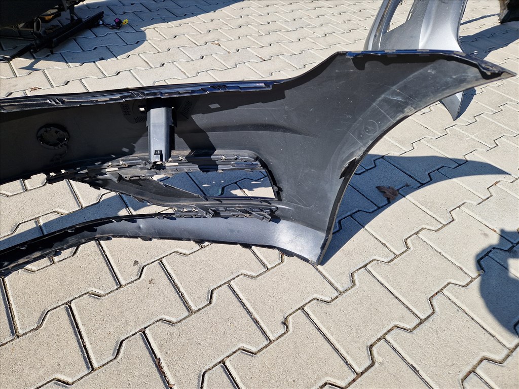 Volkswagen Golf VII első lökhárító LC9X (FL) (17010) 12. kép