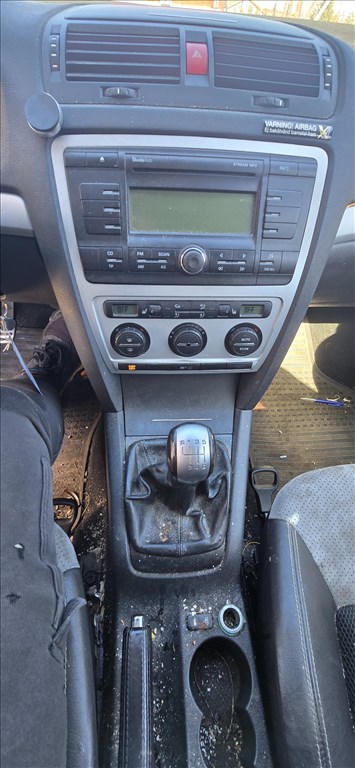 Skoda Octavia II Rs 2.0tfsi BWA bontott alkatrészei 10. kép