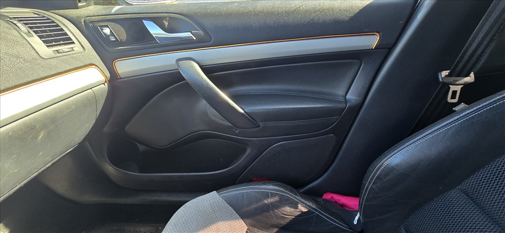 Skoda Octavia II Rs 2.0tfsi BWA bontott alkatrészei 15. kép