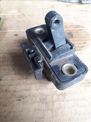 Renault Twingo I 1996 csomagtérajtó alsó zárszerkezet 