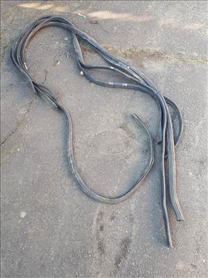 Ford Mondeo Mk1     1996   5 ajtós kédergumi 