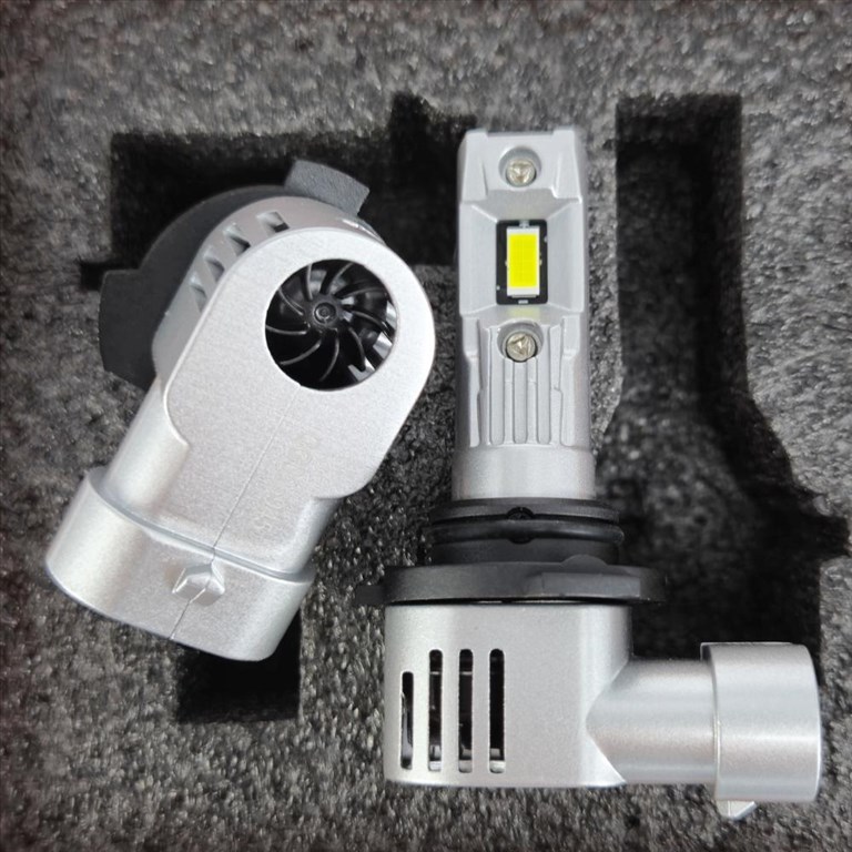 H10 LED izzó 9145 6500K M6S Jégfehér - Hideg fehér 7535 CSP LED CANBUS 12V 3100lm✔️ 4. kép