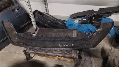 Seat Leon 5F lökhárító alsórész és merevítő. 5f0805903