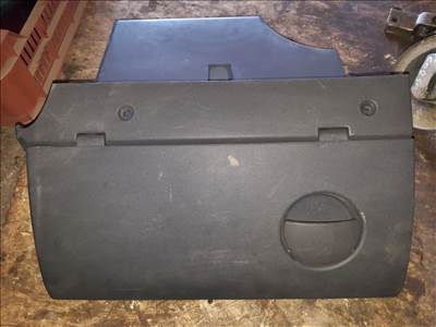 Opel Corsa C Kesztyűtartó 09 114 401