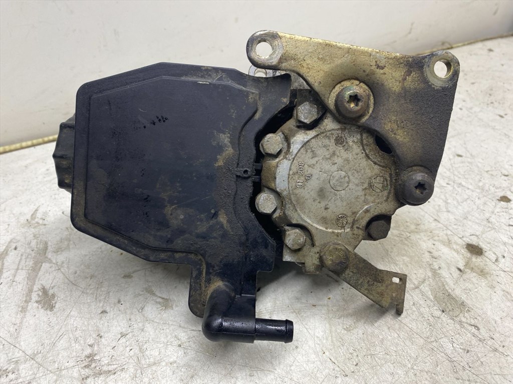 MERCEDES-BENZ C-CLASS (W202) C 220 D (202.121) Kormányszervó Motor (Hidraulikus) #34339# A0024661001 1. kép