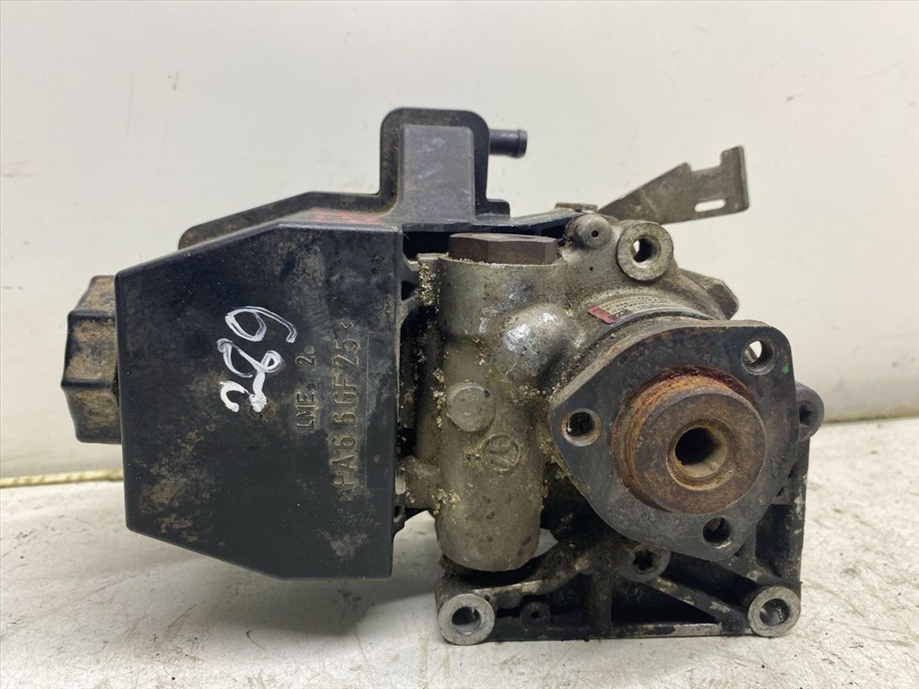 MERCEDES-BENZ C-CLASS (W202) C 220 D (202.121) Kormányszervó Motor (Hidraulikus) #34339# A0024661001 5. kép