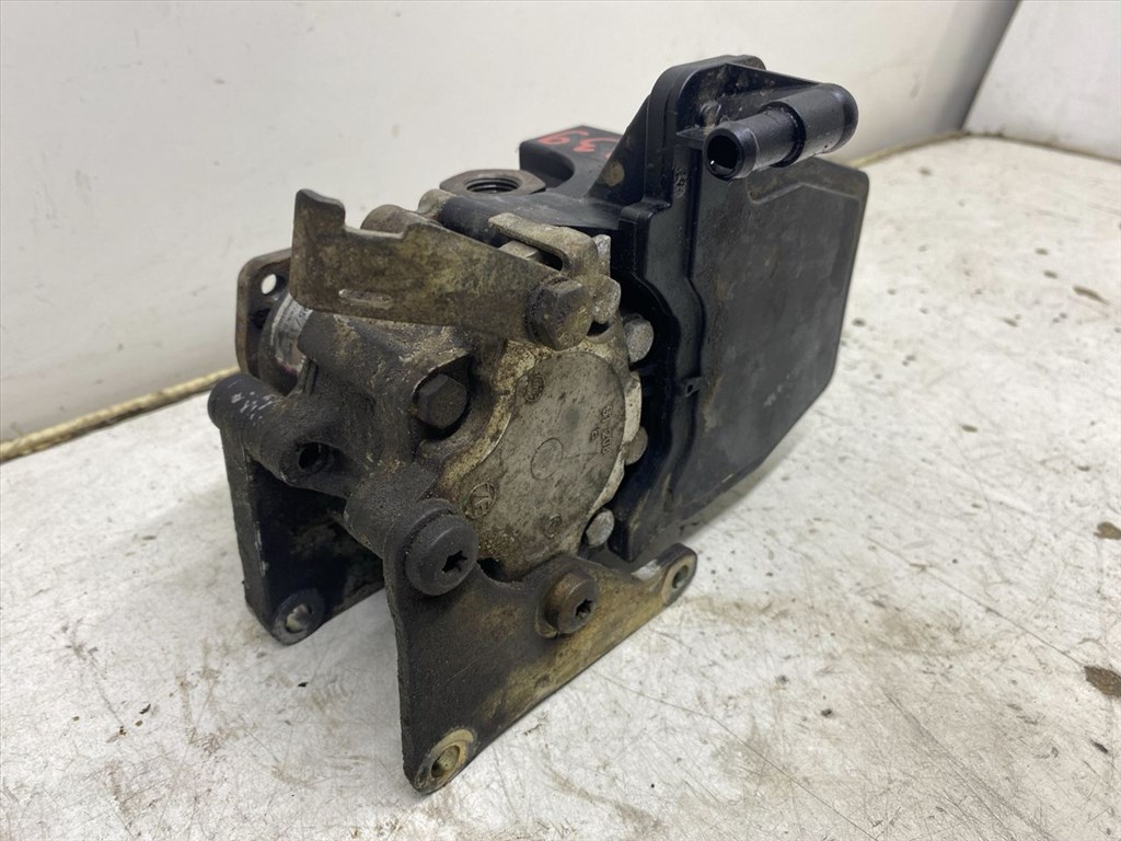 MERCEDES-BENZ C-CLASS (W202) C 220 D (202.121) Kormányszervó Motor (Hidraulikus) #34339# A0024661001 8. kép