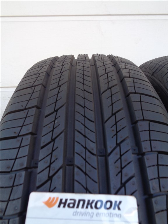 Új Hankook 215/65R16 nyári gumi garnitúra 2022-es gyártású eladó.  2. kép