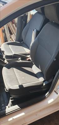 Skoda Rapid Spaceback Scoutline 1.6 TDI Komplett ülés szett
