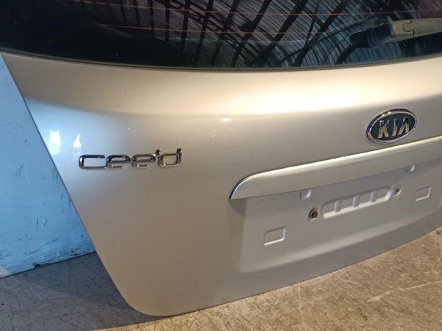 KIA CEED Csomagtérajtó (Részeivel) 9. kép