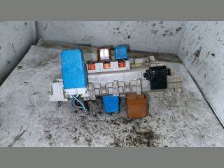 Nissan Primera III Biztosítéktábla Utastér *101404* nissan-24350av700