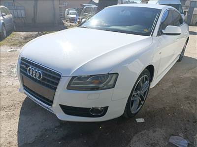 Audi A5 (B8 - 8T) Sportback 1.8 TFSI beltéri elemek eladók cdhb18tfsi audia58t