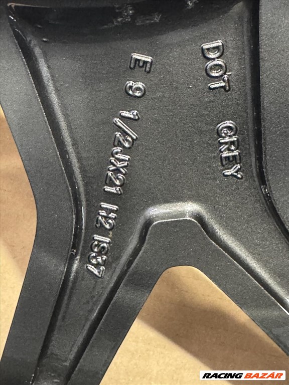 R21 Original Bmw 9.5J ET37 - 8071998 2db felni alufelni 11. kép