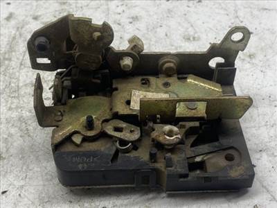 DACIA LOGAN Jobb hátsó Ajtózár