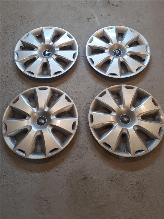 Ford Focus Mk4 Dísztárcsa  1. kép