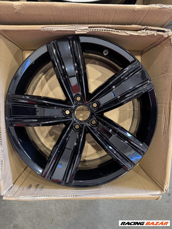 R19 Original Volkwagen 7J ET43 - 5NA 601 025Q 5NA601025Q 2db felni 2. kép