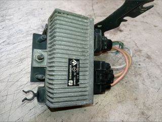 Renault Scénic I Izzító Relé *131424* nagares-7700100703