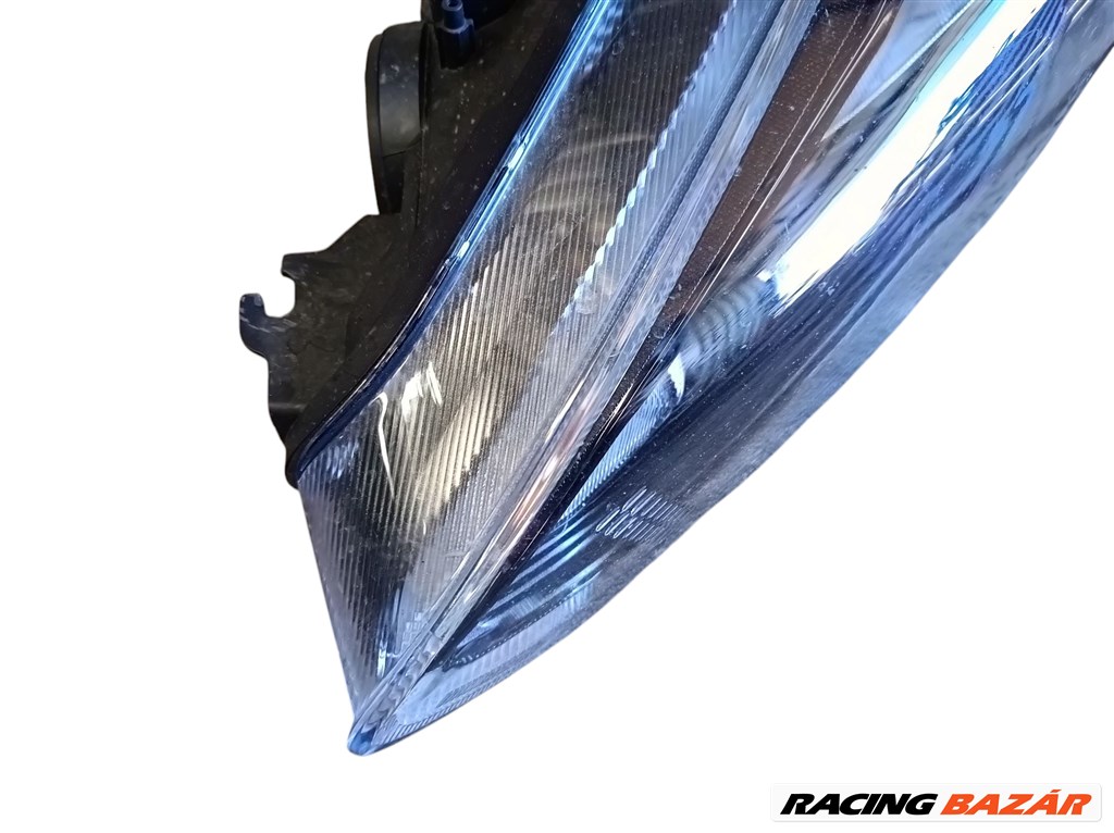 Ford Focus Mk3 Bal fényszóró  3. kép