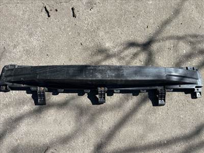 Hyundai i40cw 1.7 CRDi hátsó lökhárító merevítő  866313z000