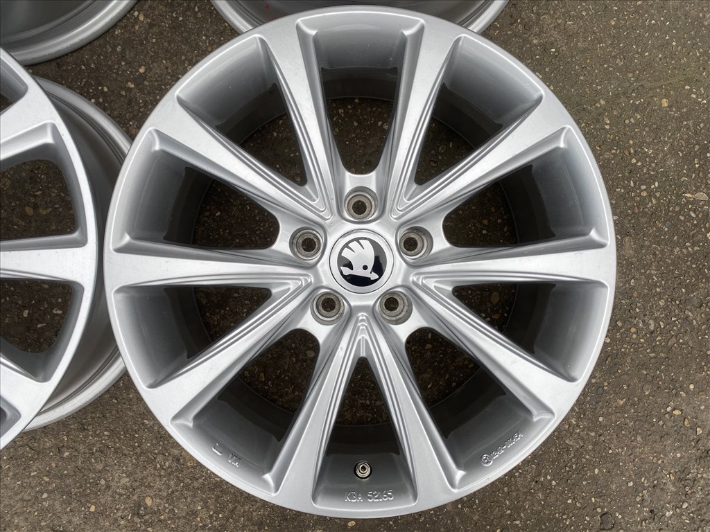 4db Oxxo 17" Skoda alufelni. (3796)  2. kép