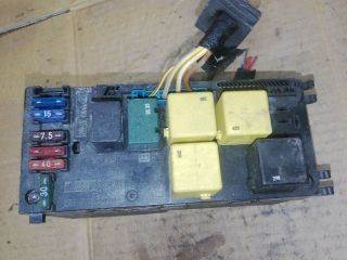 Mercedes E-osztály W210 Biztosítéktábla Utastér *116615* 0025451901