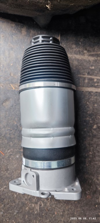 Légrugó kompresszor, légrugó felújítás.Mercedes,Audi,Porsche Légrugó kompresszor,légrugó javítás 9. kép