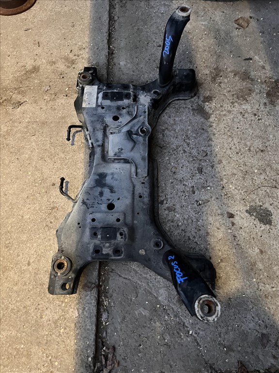 Ford Focus Mk2 Motortartó bölcső  2. kép