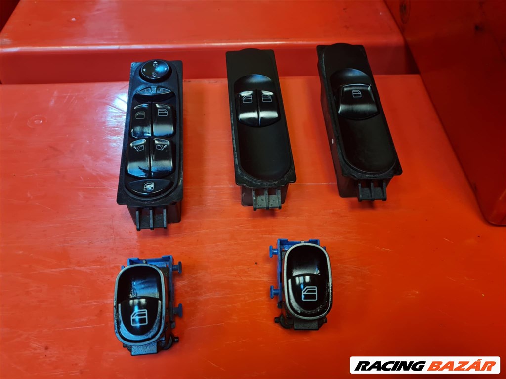 Mercedes Vito (2nd gen) W639 ablakemelő kapcsoló 646980 1. kép