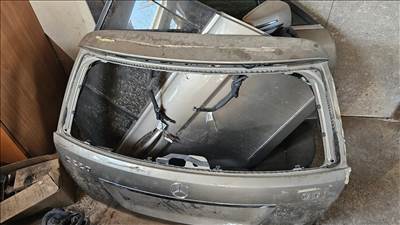 Mercedes w204 Kombi jobb oldal ajtó 