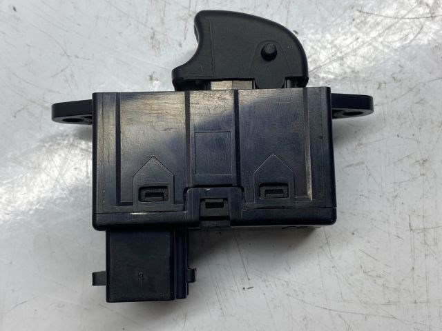 CHEVROLET TACUMA Jobb hátsó Ablakemelő Kapcsoló 3. kép